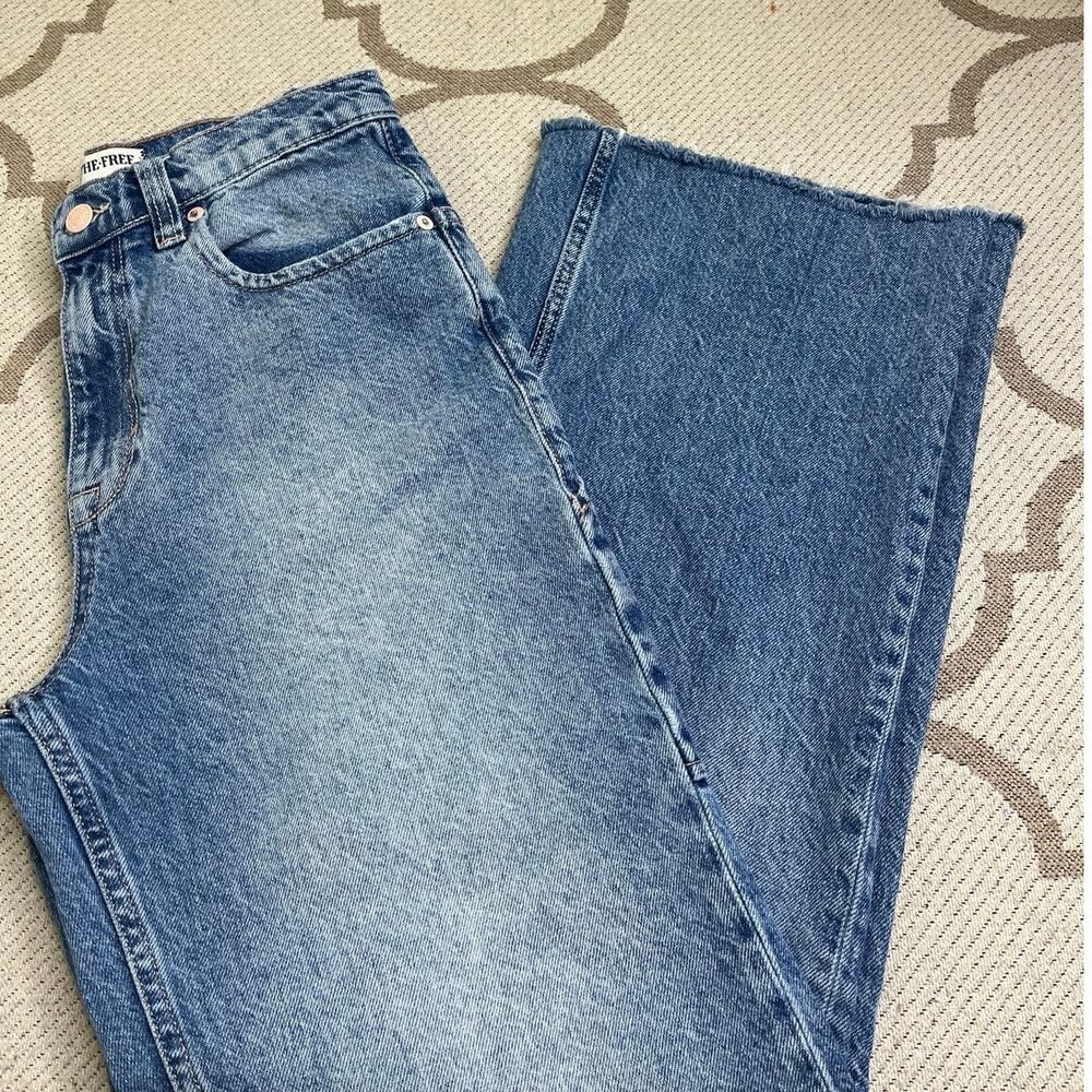 We The Free Tinsley Baggy High Rise Wide Leg Jeans Size 26 Raw Hem,
OB1588873 - Picture 12 of 15